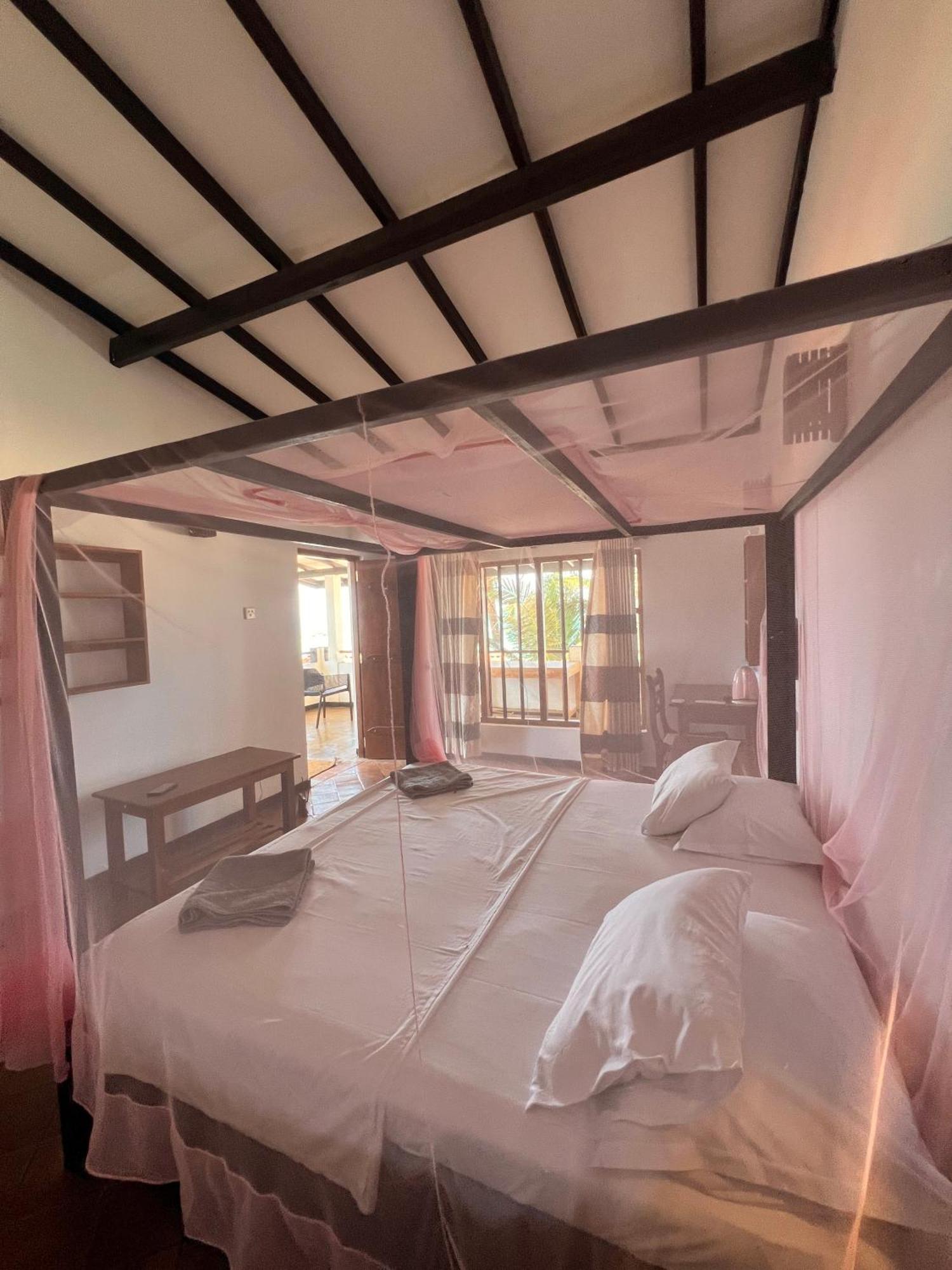 Sailors' Bay Bed & Breakfast *