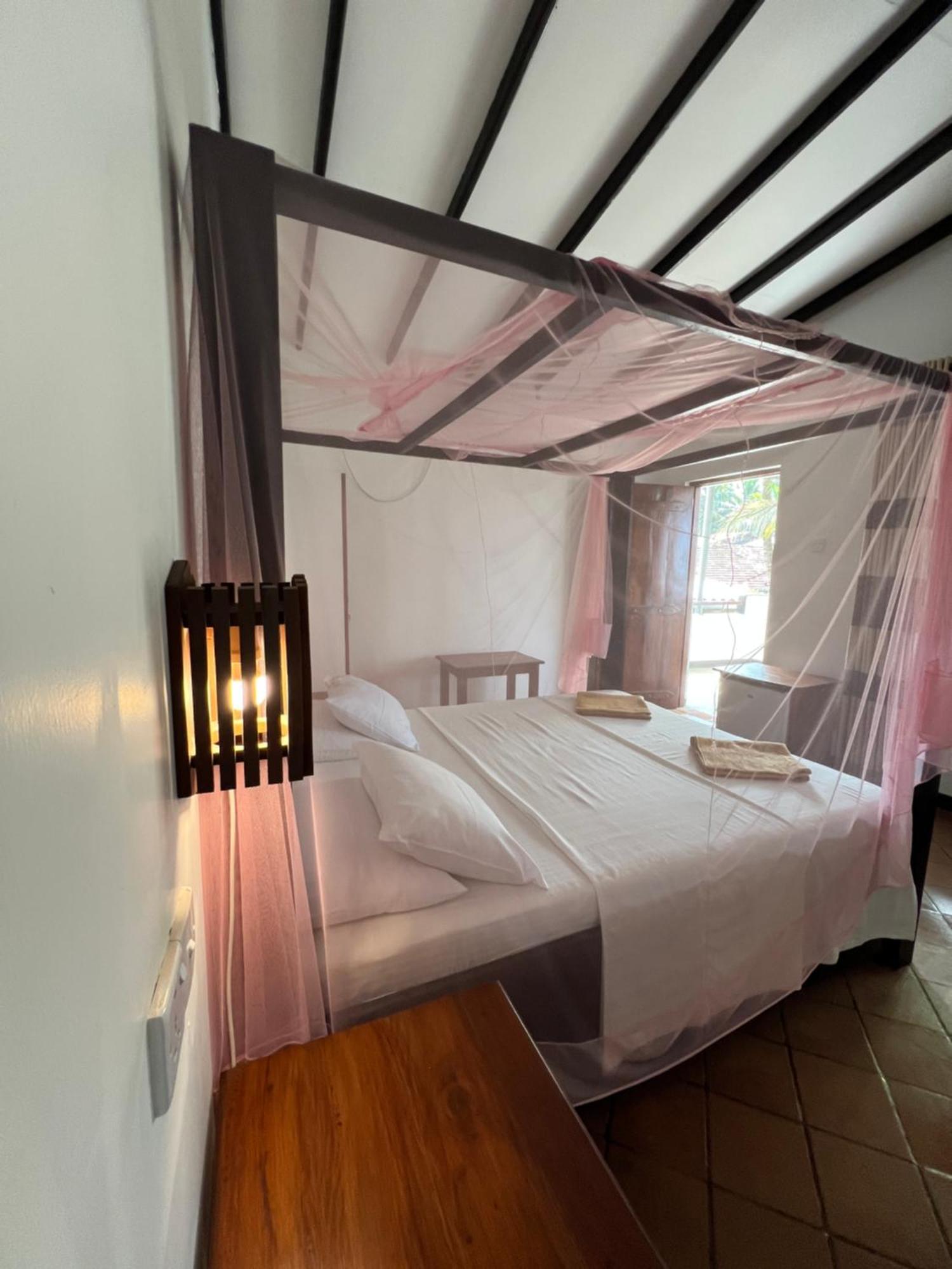 Sailors' Bay Bed & Breakfast Hikkaduwa