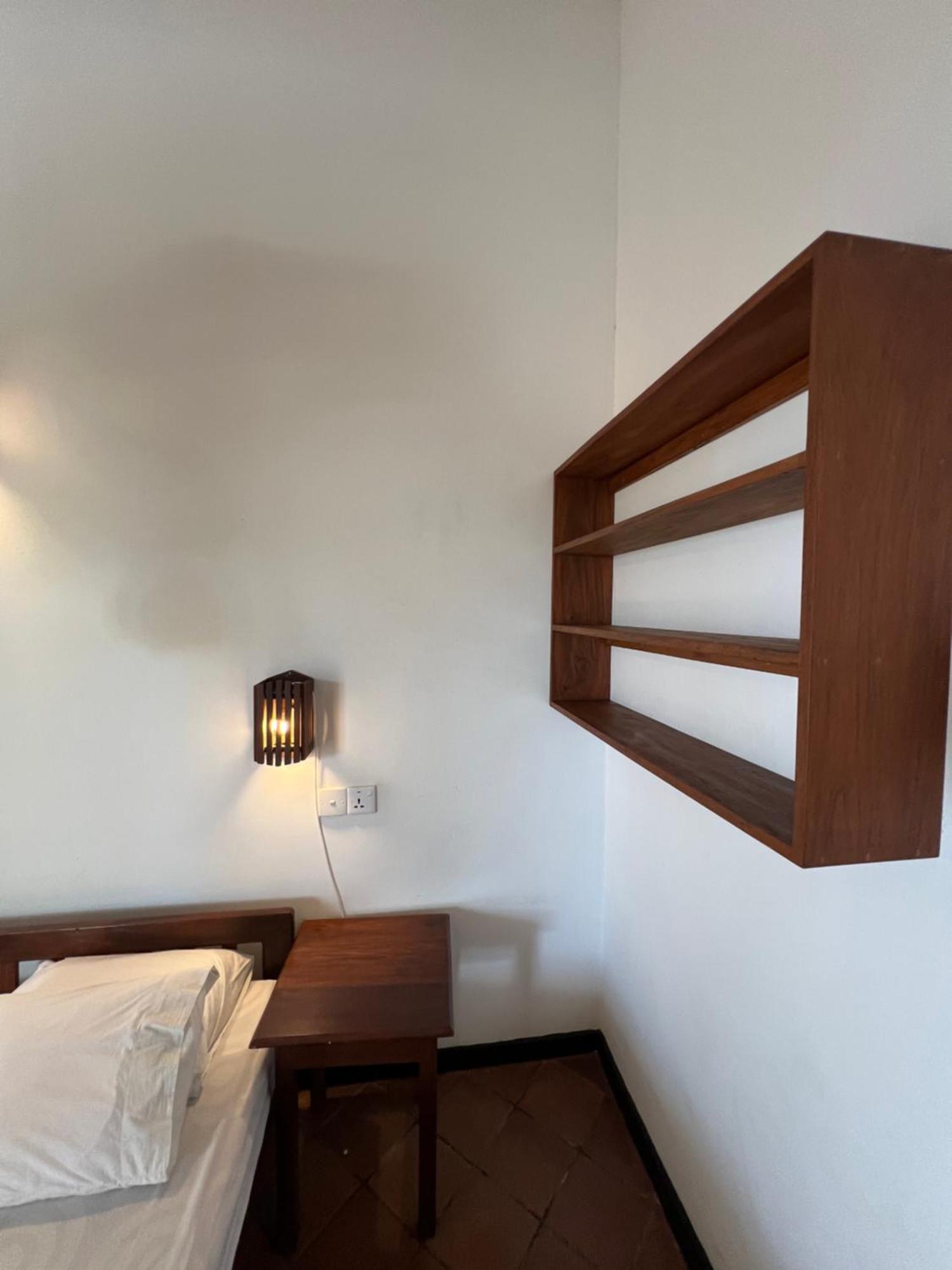 Sailors' Bay Bed & Breakfast Hikkaduwa